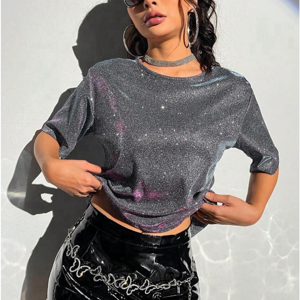 Glitter crop tee Color: dusty purple 
Size xsmall - NEW